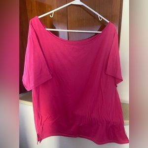 Women’s XXL pink t-shirt
